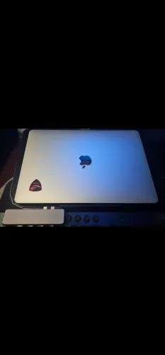 Macbook pro m1 8gb 512GB 