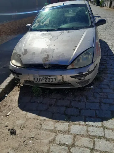 Venda de carro para retirada de peças 