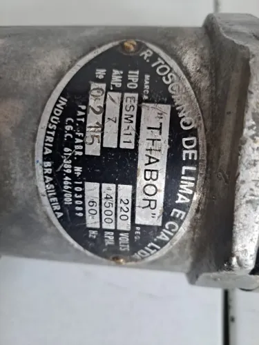 ESMERILHADEIRA TIPO CHICOTE MARCA TRABOR
