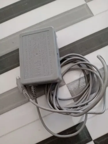 Carregador de Nintendo DSi 