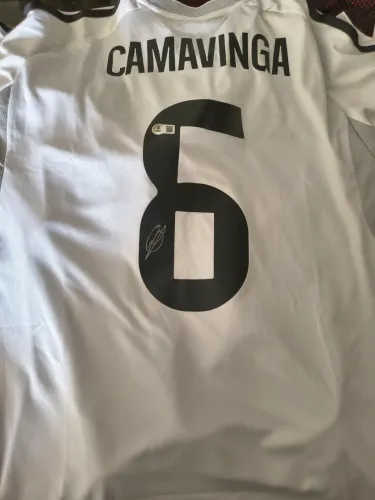 Camisa Autografada Camavinga Real Madrid Beckett