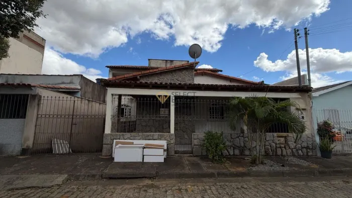Casa com 3 quartos, Jardim Planalto - Colatina