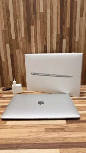 MacBook Air M1 8GB 256GB + Caixa e Carregador