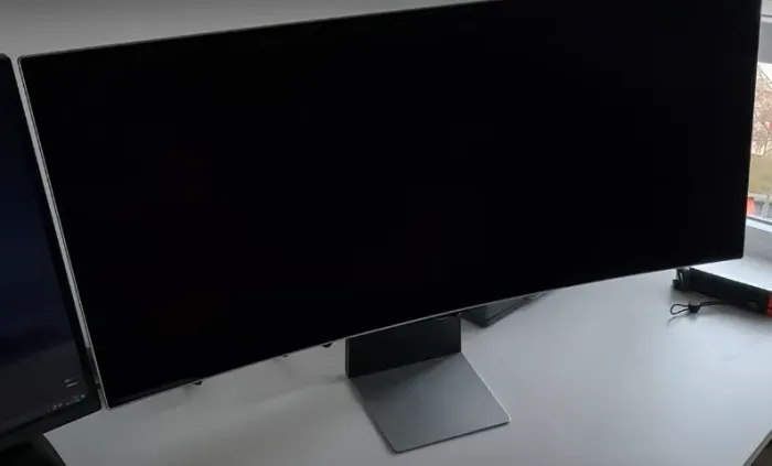 Monitor OLED Samsung G8 UltraWide
