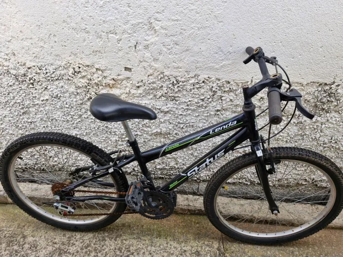 Bicicleta Aro 24 com 18 Marchas 
