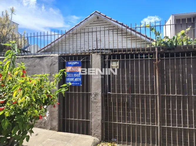 terreno com 340 m² com casa mista de 3 dormitórios, demais peças. terreno com 340 m² com c