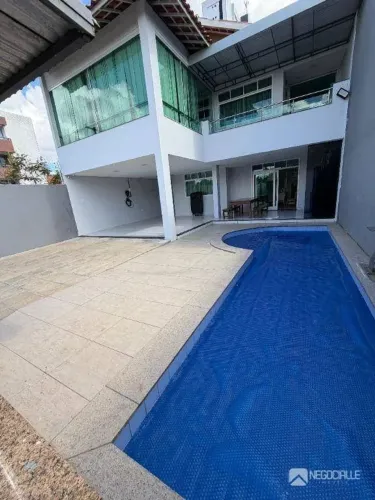 Casa com 4 dormitórios à venda, 310 m² por R$ 1.050.000,00 - Sandra Cavalcante - Campina G