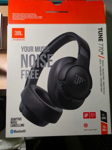 Fone JBL Tune 770NC