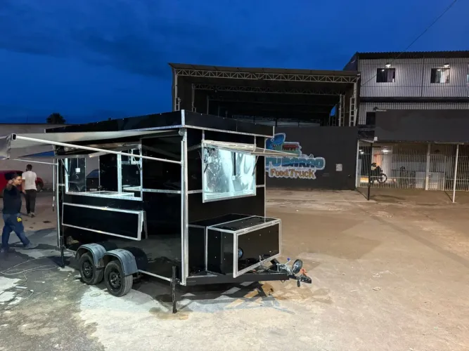 Food truck trailer