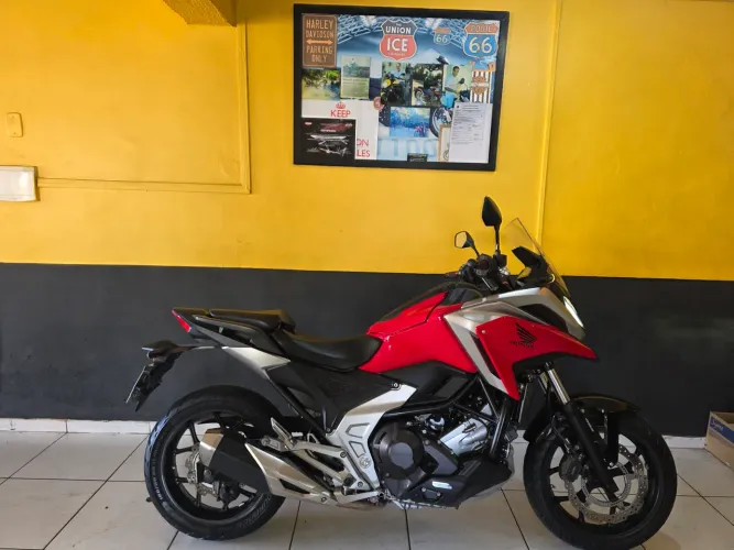 HONDA NC750X ABS DCT AUTOMÁTICA, 2023.
