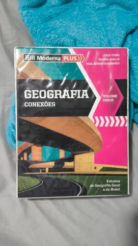 Box de livro de geografia