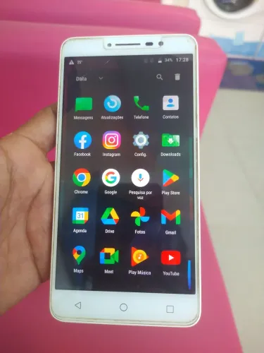 Alcatel 32 gb nenhum trincado 