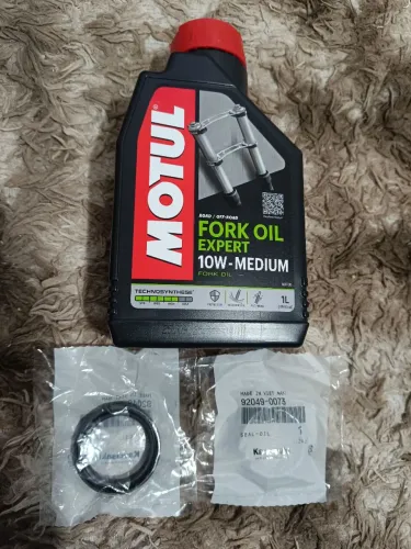 Kawasaki vulcan -650 s par de retentores de bengalas originais+ óleo motul fork 10w