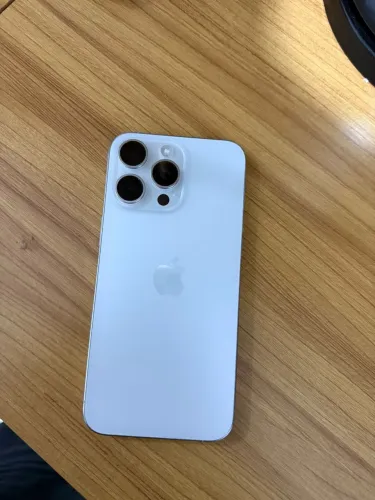 iPhone 15 Pro max apenas 1detalhe