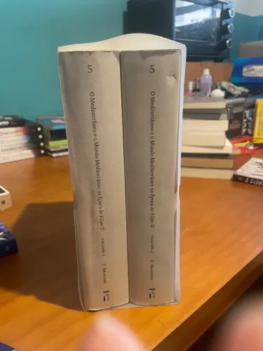 O Mediterrâneo e o Mundo Mediterrâneo na Época de Filipe II Livro por Fernand Braudel