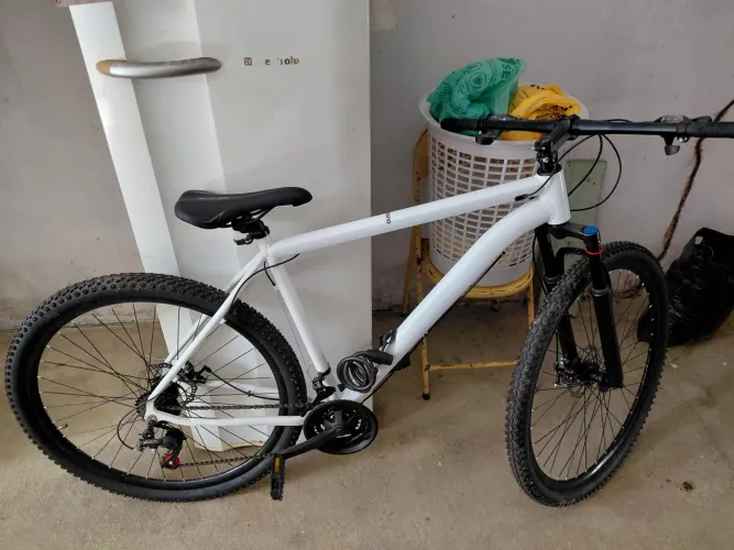 Bicicleta aro 29 sutton branca