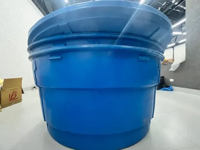 2 caixas d?água Tigre 1500 lt cada