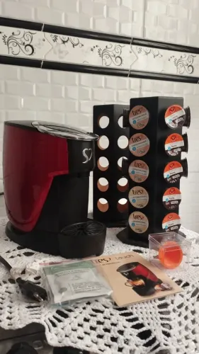 Cafeteira Três Corações Touch Vermelha + Suportes e Acessórios - Completa