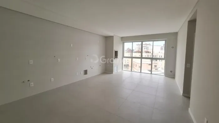 Apartamento á venda 02 quartos ,01 suite bairro Trindade , próximo a Universidade
