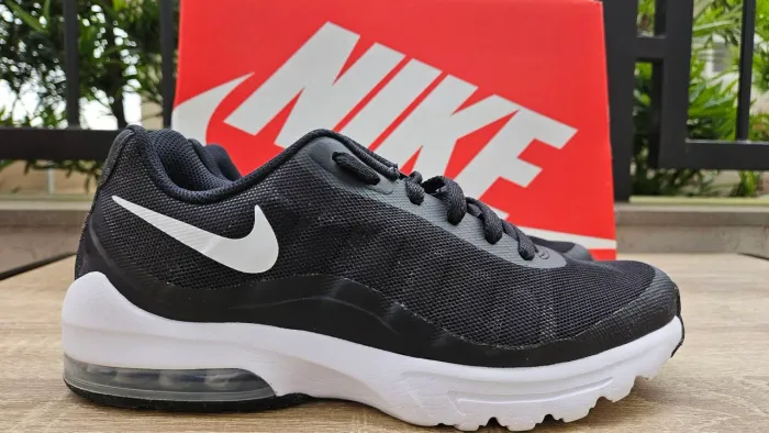 Tênis Nike Air Max Invigor Preto - 39