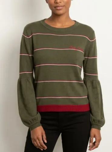 blusa em tricô mangas diferenciada