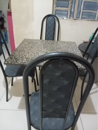 Mêsa de Mármore 4 cadeiras