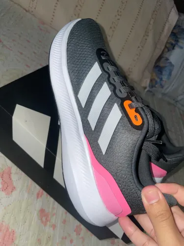 Tênis adidas feminino