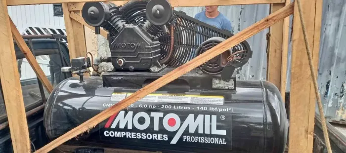 Compressor de Ar 25 Pés 200L 6HP 220/380V - Trifásico MOTOMIL-CMV-25/200