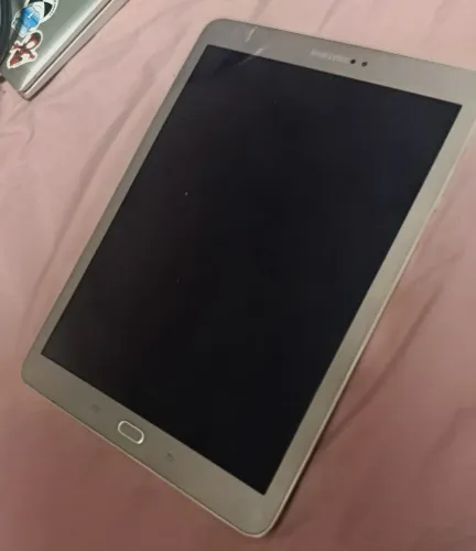Samsung Galaxy Tab S2 9.7 (SM-T810)