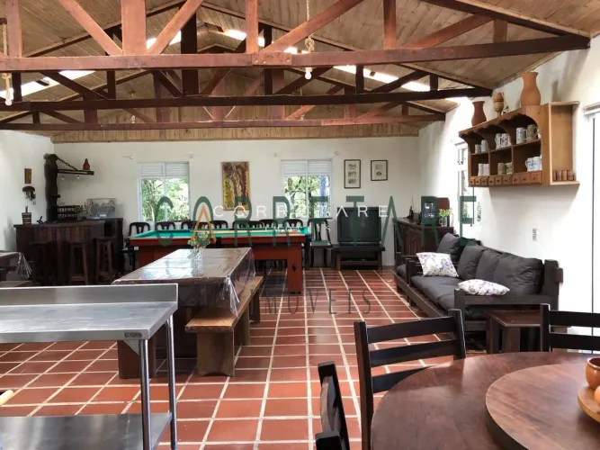 (ESTUDA PERMUTA) Chácara com 50.000M², 3 casas, lago com 200m² e campo de futebol...
