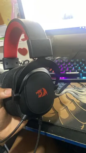 Headset e Microfone de Mesa
