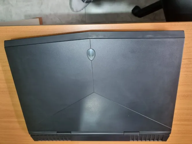 Dell Alienware 17 R5
