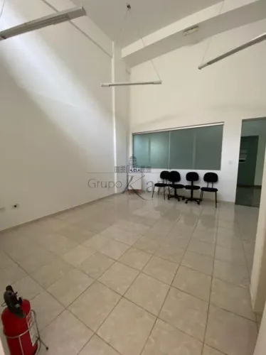 Sala Comercial - Centro - San Giuseppe Comercial - 25m².