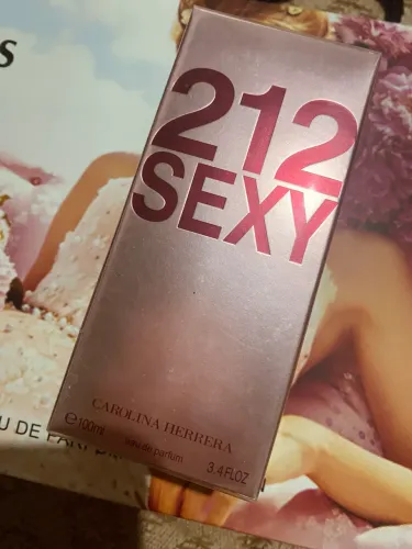 PERFUME 212 SEXY FEMININO 