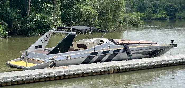 Lancha Magnum 34 Pés