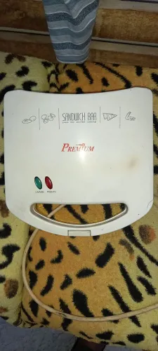 Sanduicheira Elétrica Premium