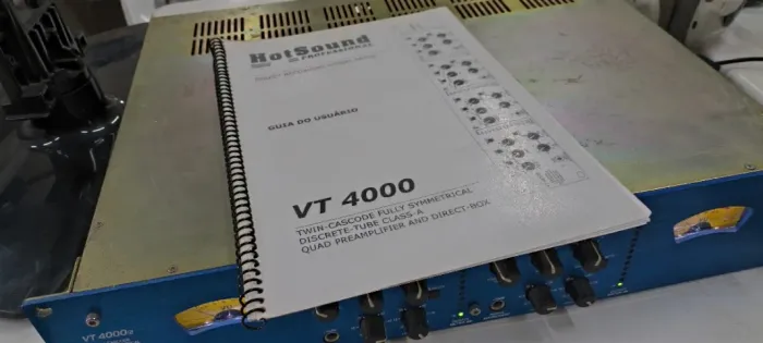RARO e FUNCIONANDO -Pré-Amplificador Valvulado Hotsound VT 4000/2 com Manual