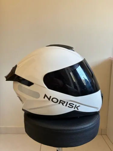 Capacete NORISK Razor + 2 viseiras +spoiler TAM 60