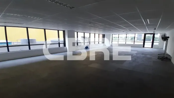 ESCRITORIO para Locação na P-11, com 242,00m² e 2 Vagas por apenas R$ 31.460,00