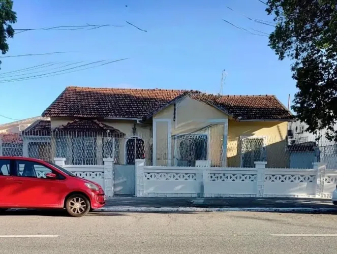 Valor de Super OPORTUNIDADE! CASA COMERCIAL 6Qts para VENDA - Bairro do CENTRO/TAMBIA - Jo