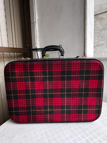 ? Mala Vintage Xadrez - Estilo Retrô Autêntico ?