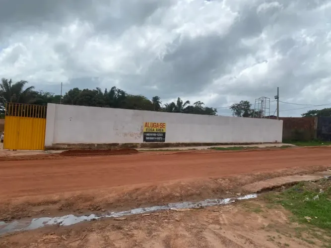 Área de 5000m², com galpão de 600m², para alugar. Localizado próximo ao Porto do Itaqui -