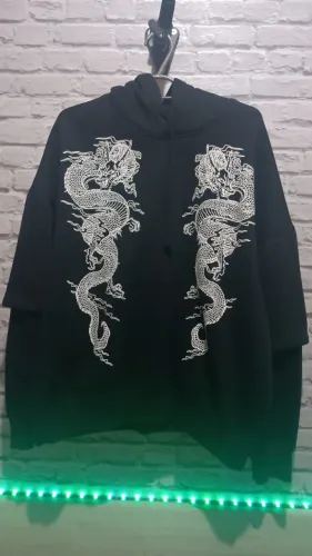 Moletom preto dragão