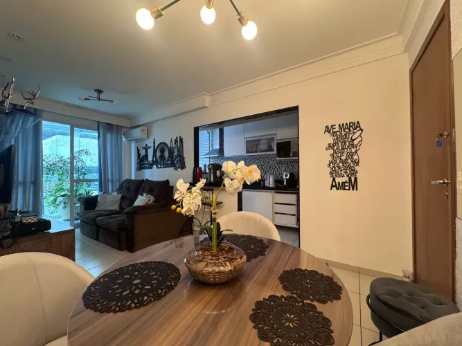 Apartamento a venda possui 84 metros quadrados com 2 quartos em Praia da Costa - Vila Velh