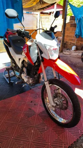Honda 160 Bros  entrada mínima 3.000