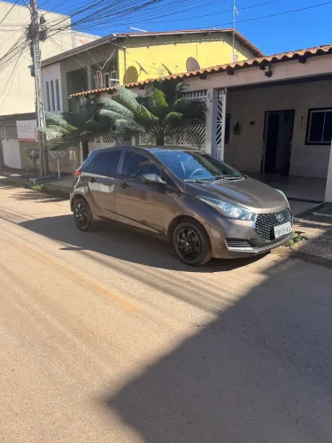 Hyundai HB20 Unique 1.0 Flex 12V Mec. 2019