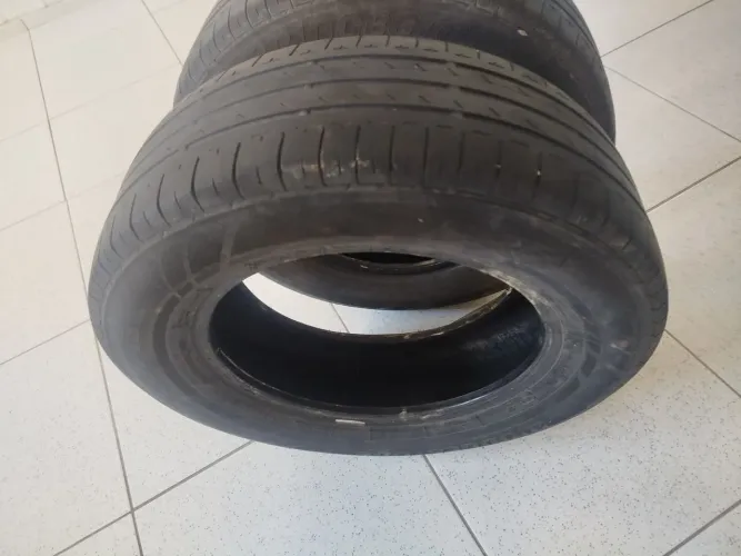 Pneus seminovos