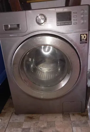 Máquina lava e seca