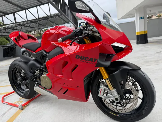 Ducati Panigale V4S 2023 Apenas 1870km