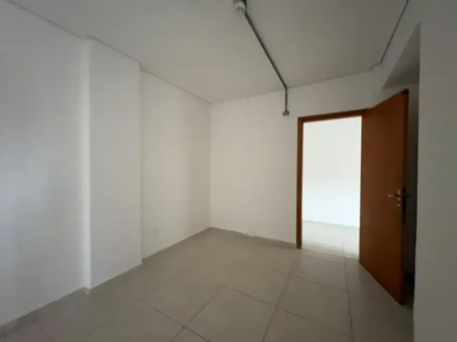 Ampla/ Ótima localização